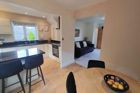 3 bedroom end of terrace house for sale, Langdale Crescent, Halifax HX2