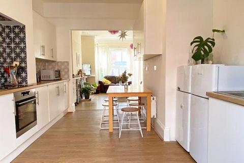 6 bedroom house to rent, Manor Terrace, Leeds LS6