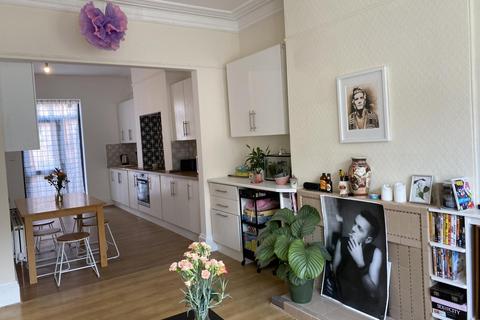 6 bedroom house to rent, Manor Terrace, Leeds LS6