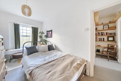 3 bedroom flat for sale, Trafalgar Avenue, London, SE15
