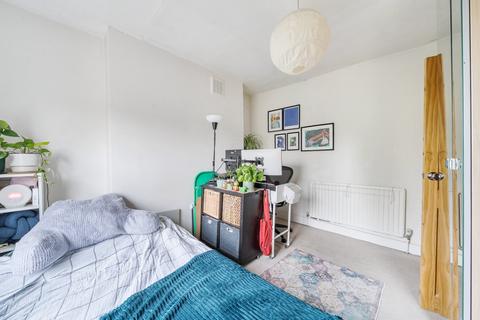 3 bedroom flat for sale, Trafalgar Avenue, London, SE15