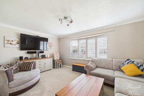 3 bedroom semi-detached house for sale, Burleigh Piece, Buckingham