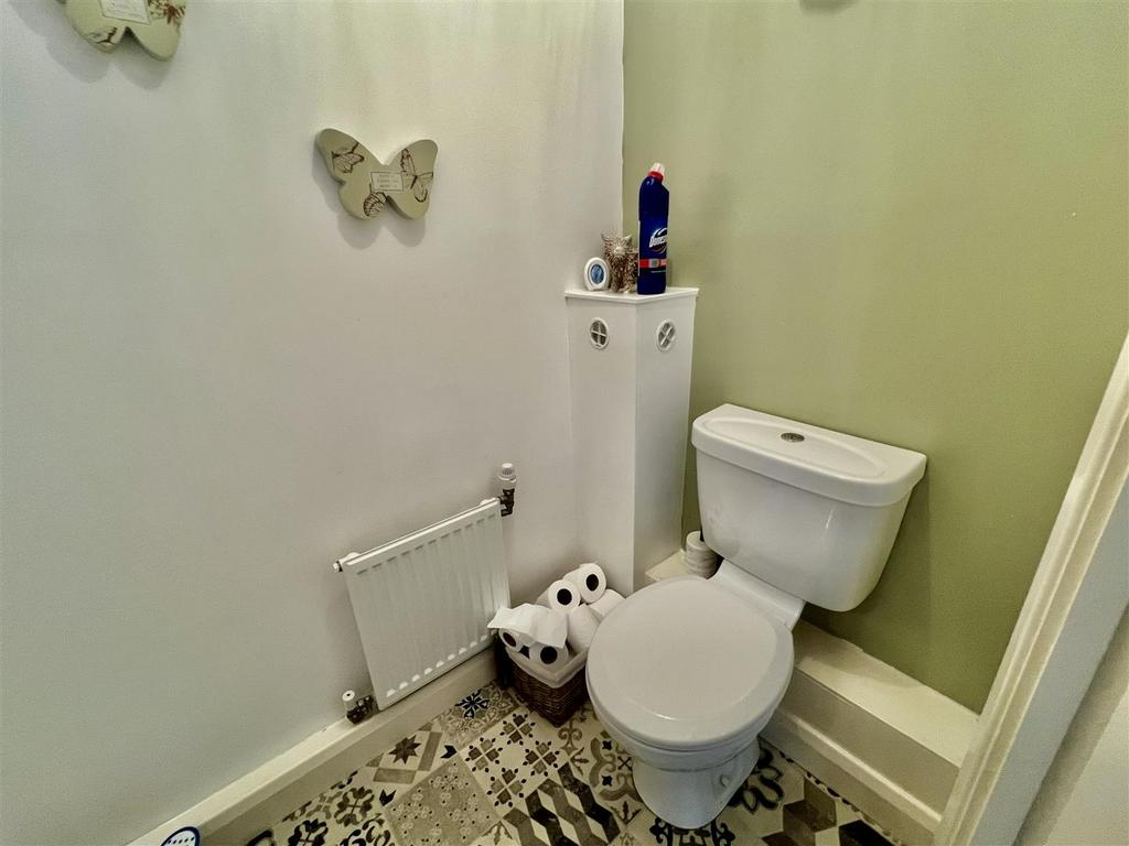 Ground floor wc