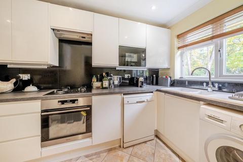 undefined, Ascot,  Berkshire,  SL5