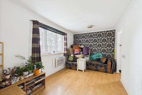undefined, Welwyn Park Drive, Hull, HU6 7DX