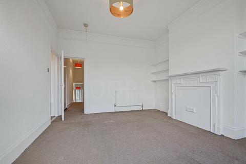 3 bedroom flat for sale, Springwell Avenue, London, NW10