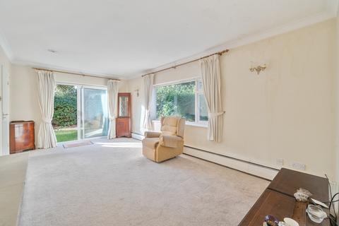 undefined, Stewart Avenue, Shepperton, TW17