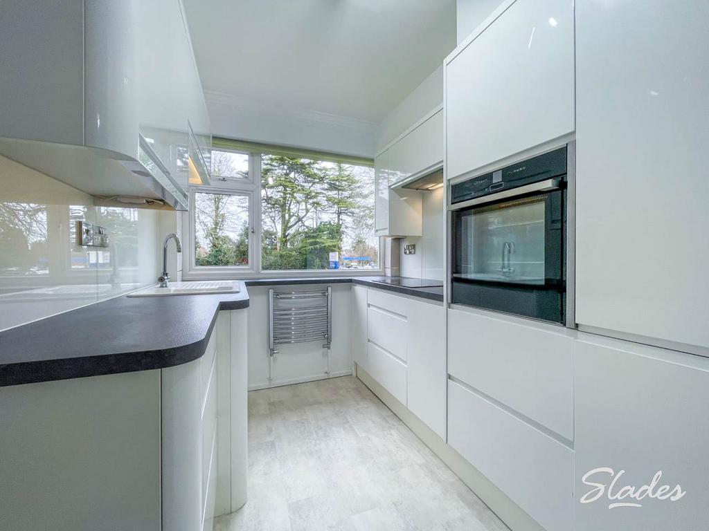 28 lindsay kitchen m