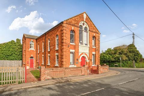 1 bedroom maisonette for sale, High Street, Thurleigh, Bedford