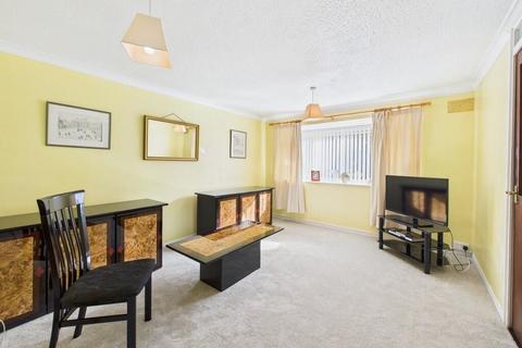 2 bedroom apartment for sale, Montrose Court, Chester CH4
