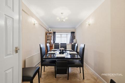 3 bedroom terraced house for sale, Chigwell IG7