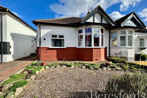 undefined, Brooklands Gardens, Hornchurch, RM11