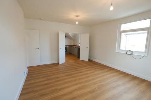 2 bedroom flat to rent, Lombard Street,  Abingdon,  OX14