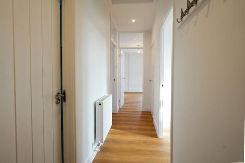 2 bedroom flat to rent, Lombard Street,  Abingdon,  OX14