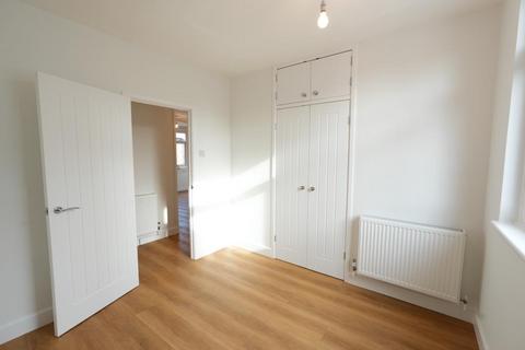 2 bedroom flat to rent, Lombard Street,  Abingdon,  OX14