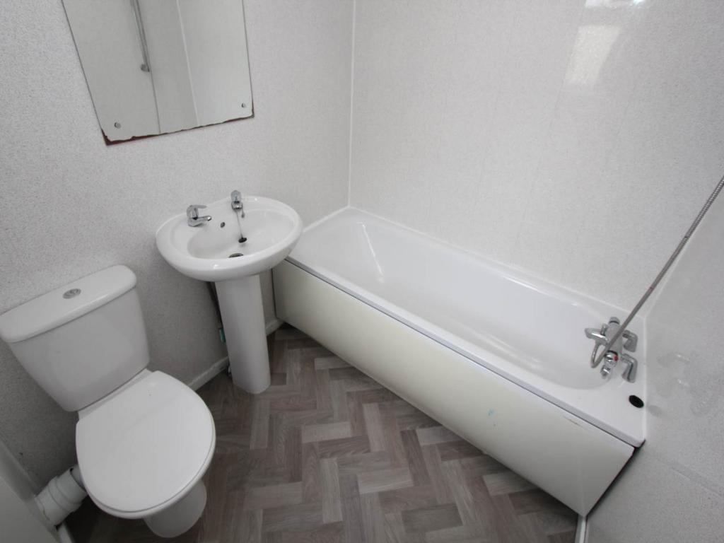 Family Bathroom WC S
