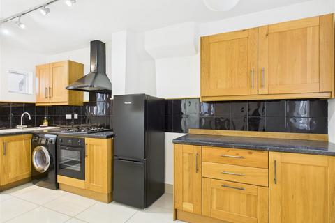 undefined, Park Street, Hitchin SG4