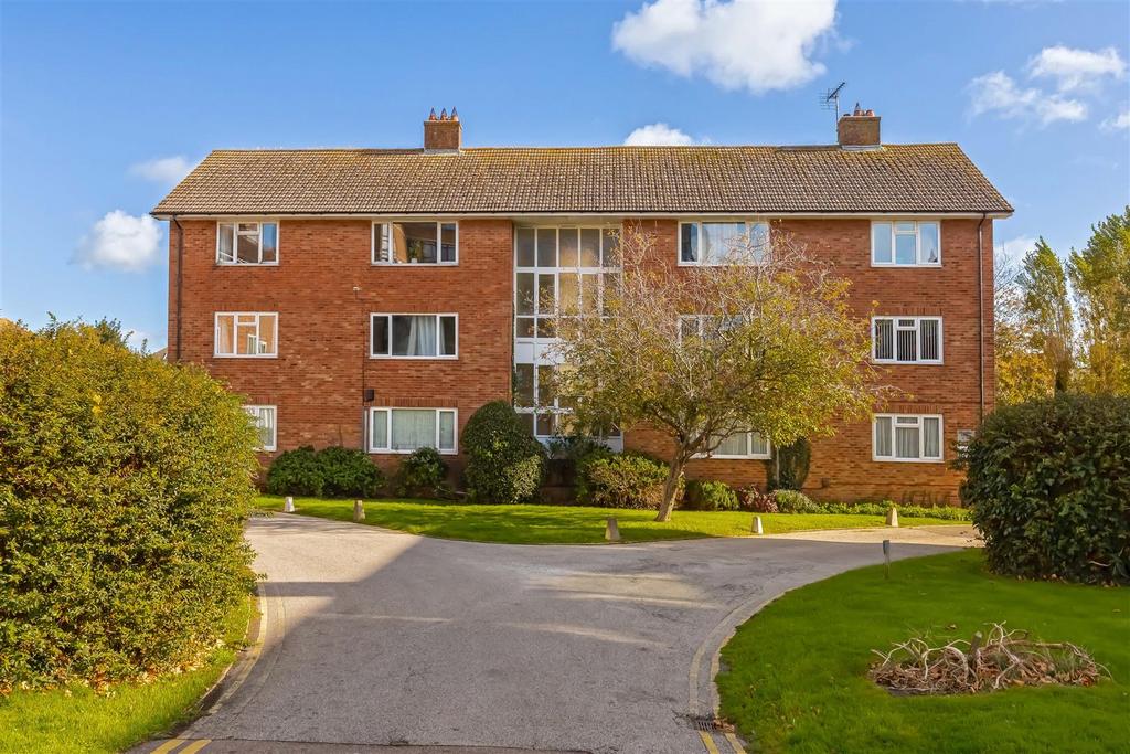 Meadway Court 17.jpg