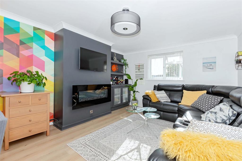 Meadway Court 5.jpg