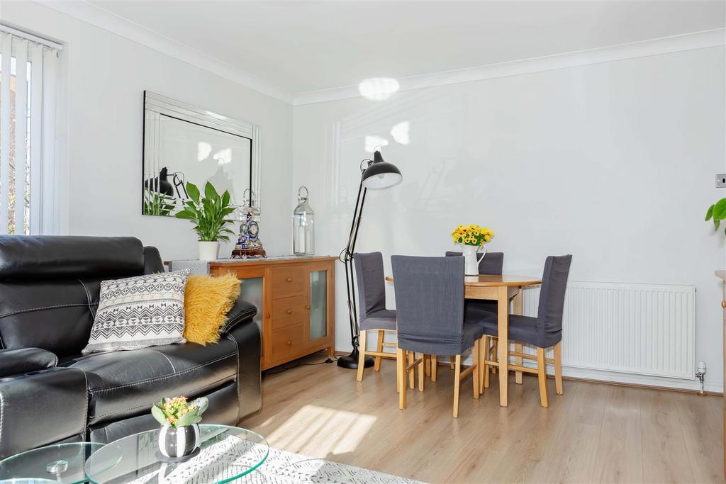Meadway Court 3.jpg