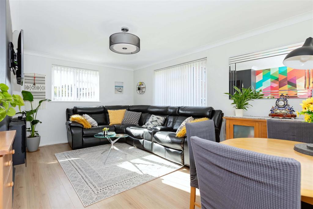 Meadway Court 1.jpg