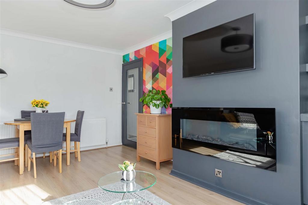 Meadway Court 4.jpg