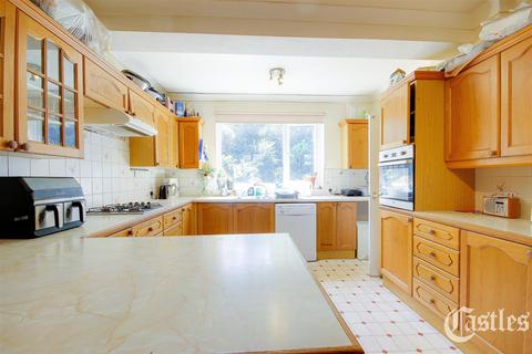 undefined, North Crescent, London, N3