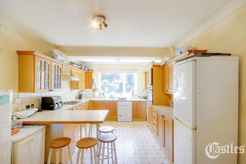 undefined, North Crescent, London, N3
