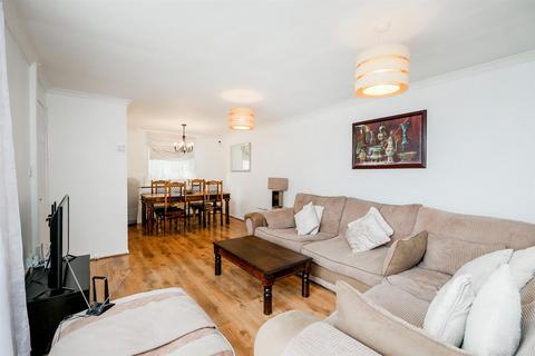 3 bedroom house for sale, Silver Birch Avenue, Chingford