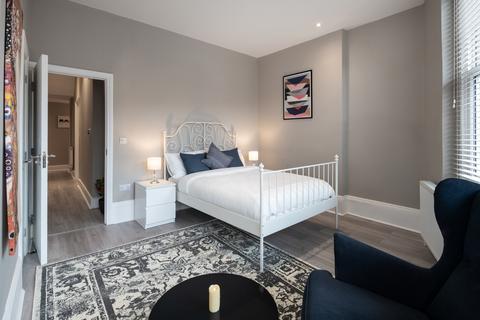 Studio to rent, Finchley Road, London NW3