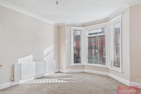 3 bedroom terraced house for sale, Beechville Avenue, Scarborough