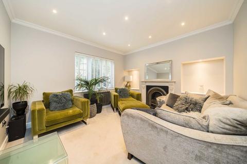 undefined, Pollards Hill West, London