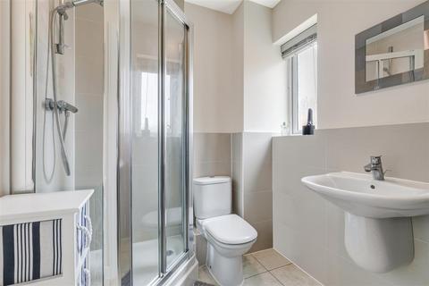 56 Redwood Drive, Epsom, KT19 8FL