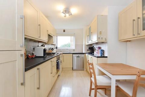 2 bedroom flat for sale, Osborne Court, Park View Road, Ealing W5