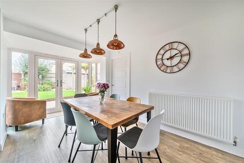 undefined, Victoria Close, Exeter