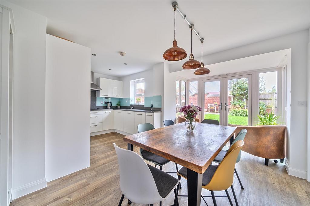 Kitchen/Dining room