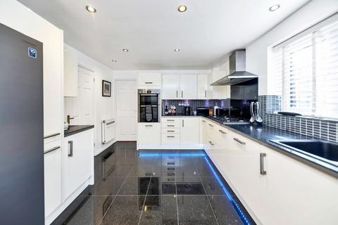 4 bedroom detached house for sale, Armingford Crescent, Royston SG8