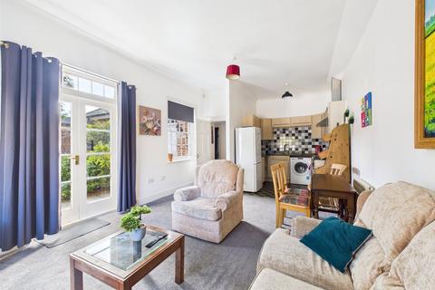 undefined, The Crescent, Gloucester, Gloucestershire, GL1