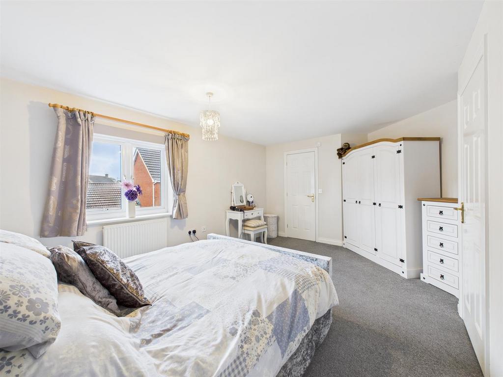 Bedroom: