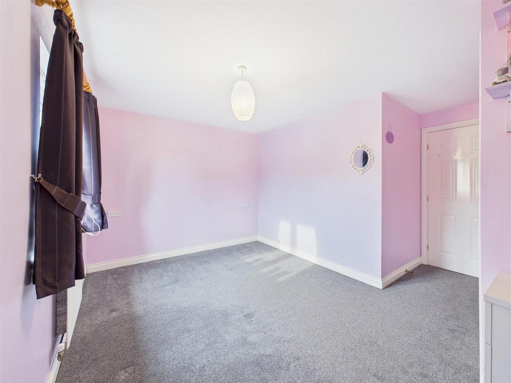 Bedroom: