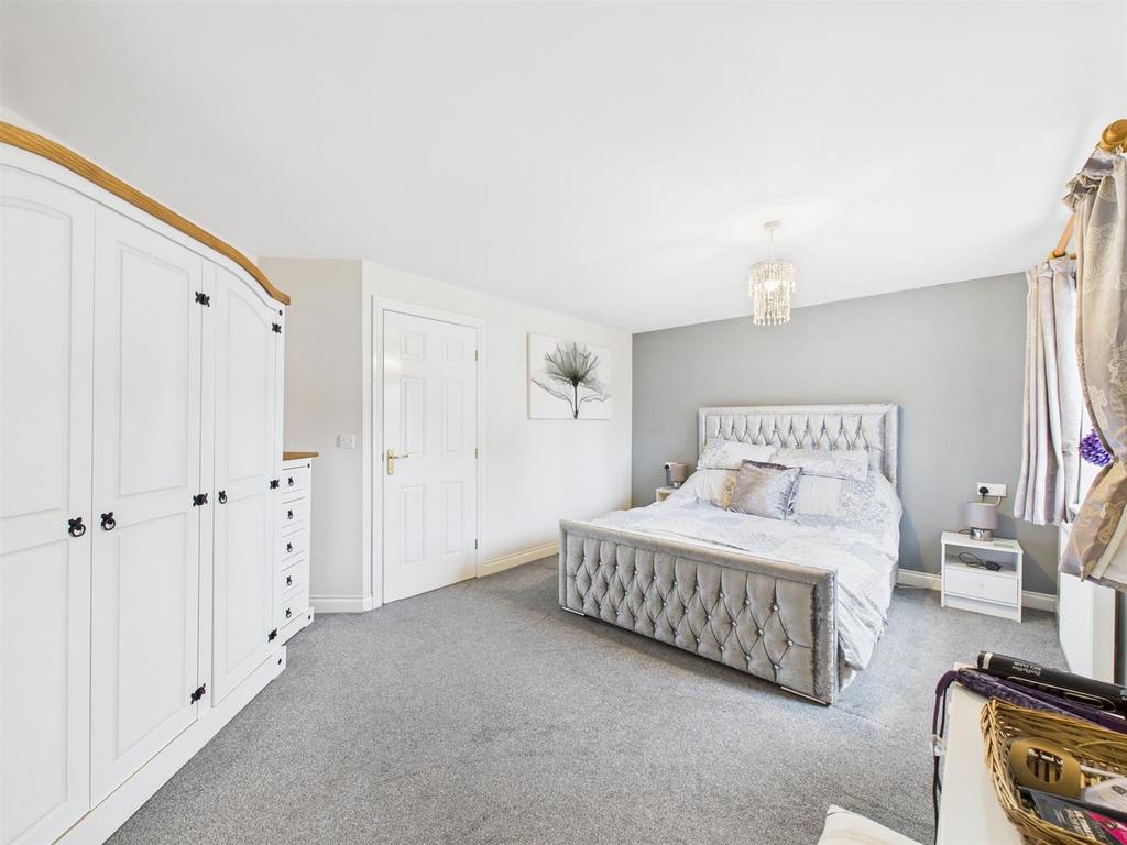 Bedroom: