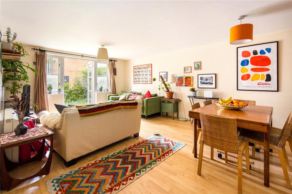 Living/Dining Area