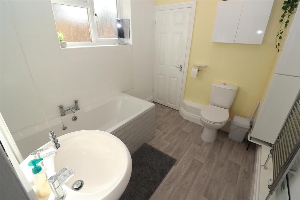 Ground Floor Bathroom / WC