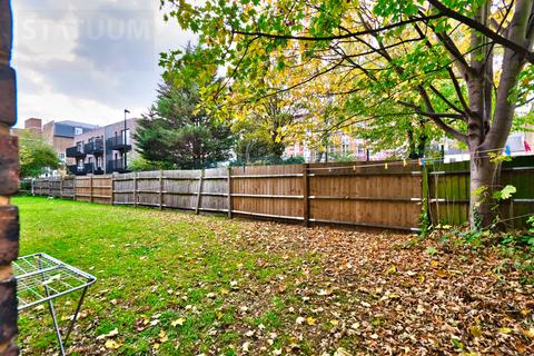 undefined, Old Church Road, Shadwell, Limehouse, Poplar, East London, E1