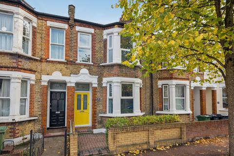4 bedroom terraced house for sale, Borwick Avenue, London E17