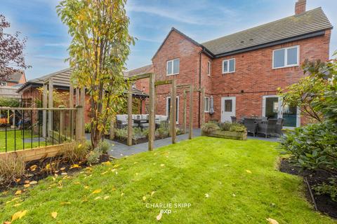 4 bedroom detached house for sale, Yoxall Way, Lichfield WS13