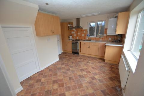 3 bedroom semi-detached house to rent, Castle Road, Dawley, TF4
