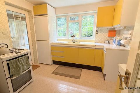 3 bedroom detached house for sale, Homewood Avenue, Cuffley