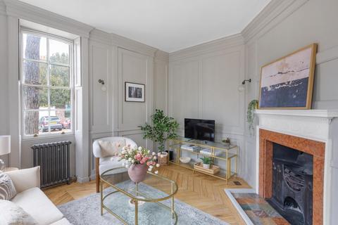 4 bedroom end of terrace house for sale, Brentford TW8