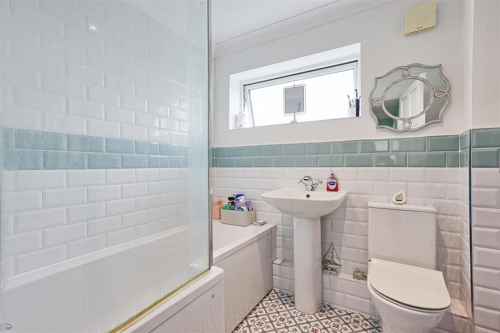 IMG 1135 6 7 easy HDR-interior3.jpg